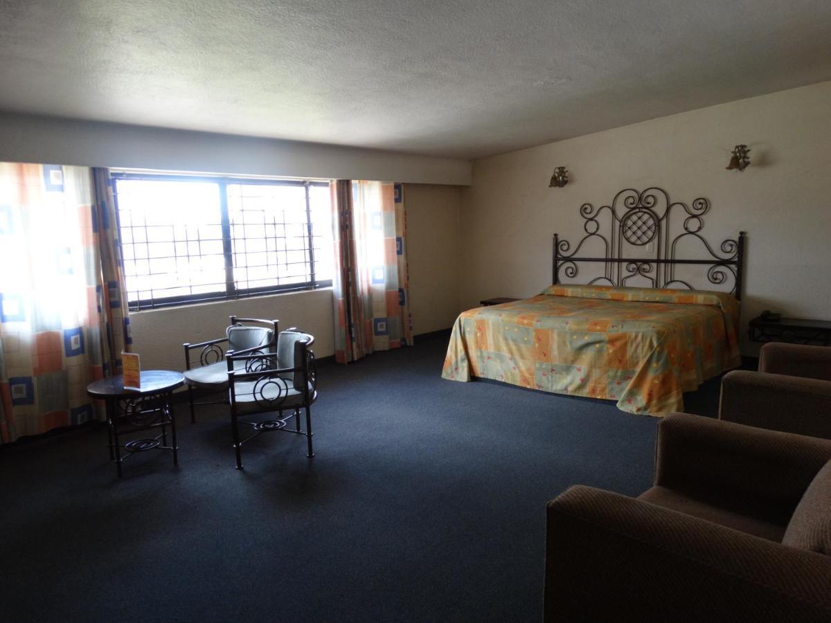 Hotel Lerma Lerma de Villada Bagian luar foto