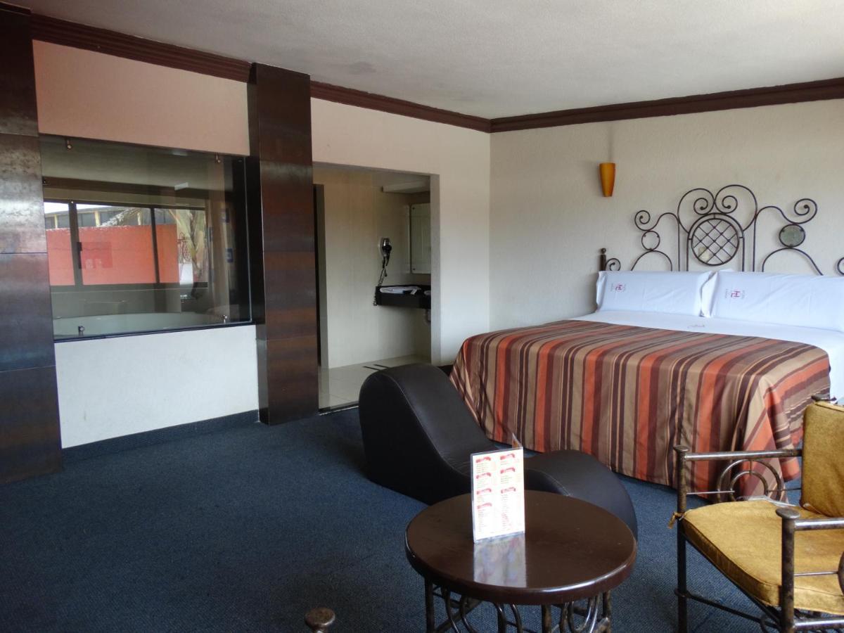 Hotel Lerma Lerma de Villada Bagian luar foto